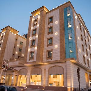 Grand Park Hotel